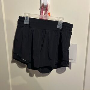 Lululemon hitty hot shorts